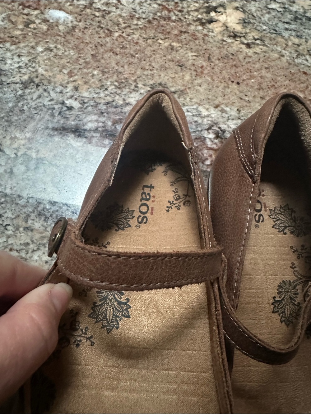 Taos Footwear Brown Mary Jane Flats - Picture 7 of 8
